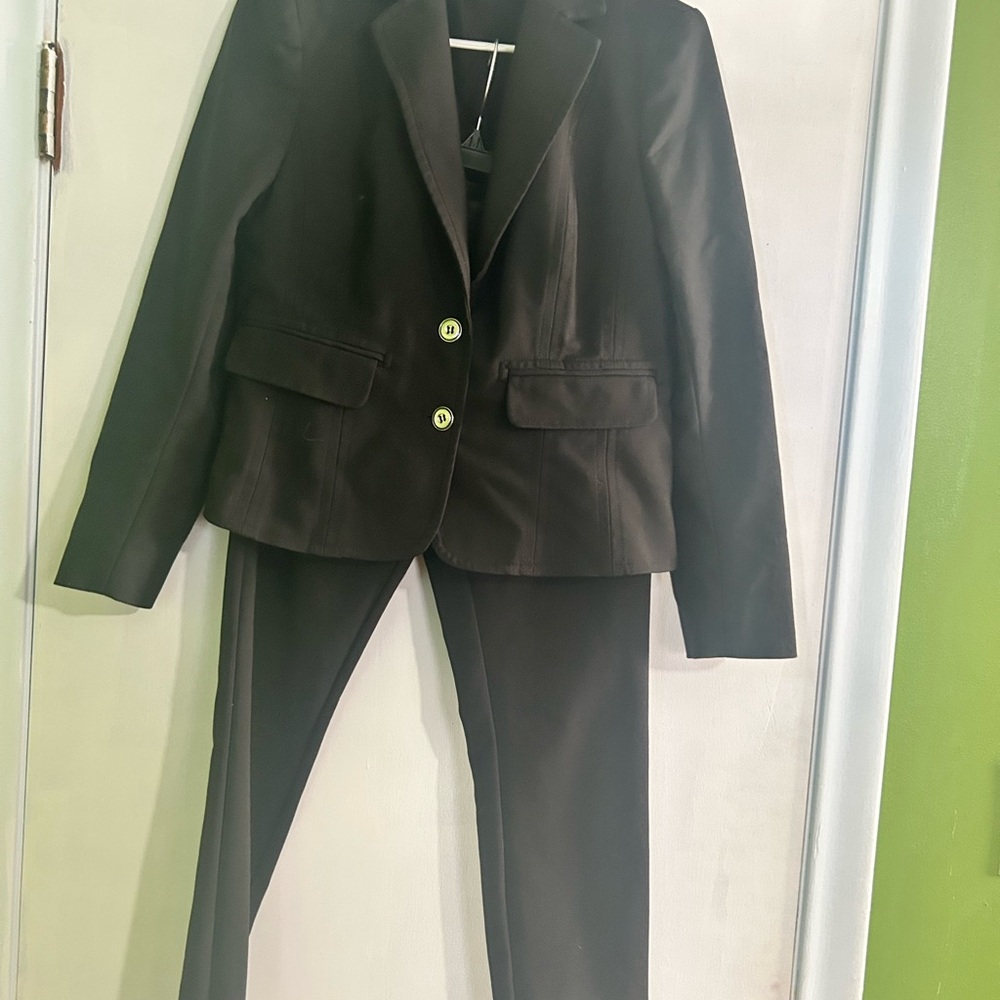 Women’s pant suit with Tailored Blazer
